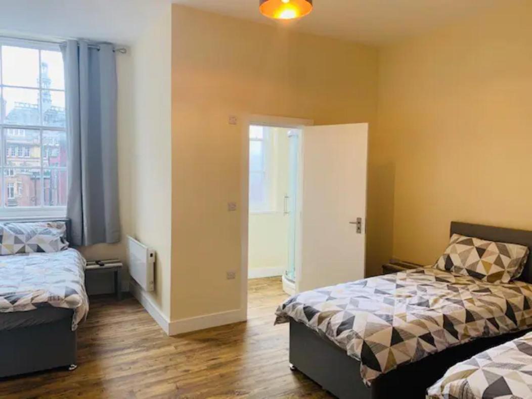 ليدز 8 Fish Street, Budget City Centre Accomodation المظهر الخارجي الصورة