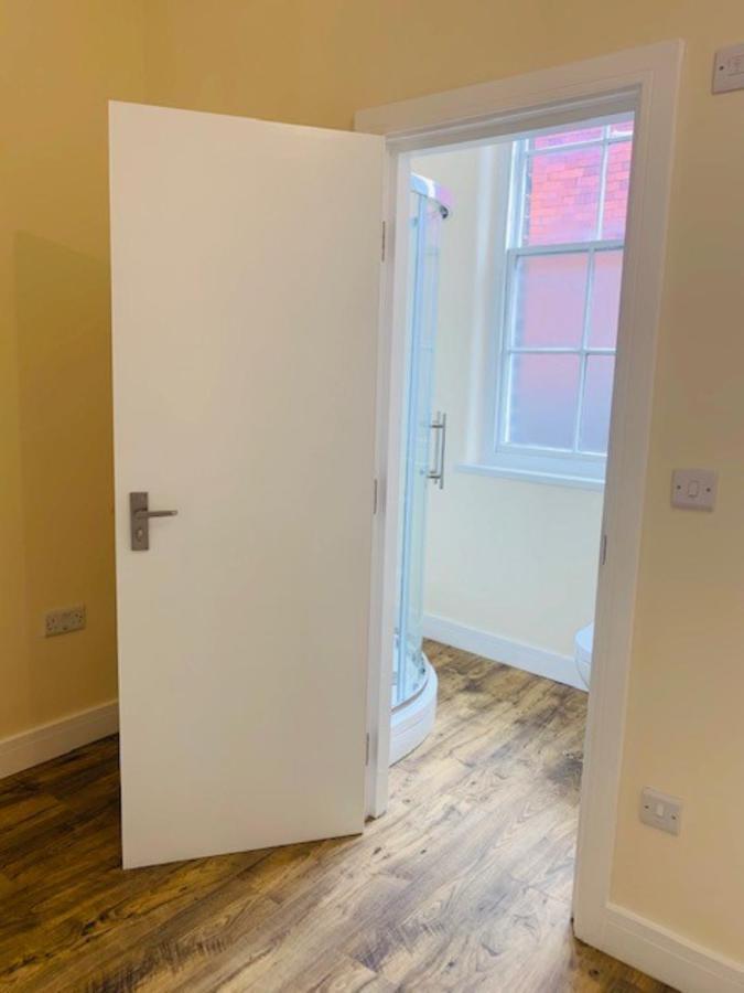 ليدز 8 Fish Street, Budget City Centre Accomodation المظهر الخارجي الصورة